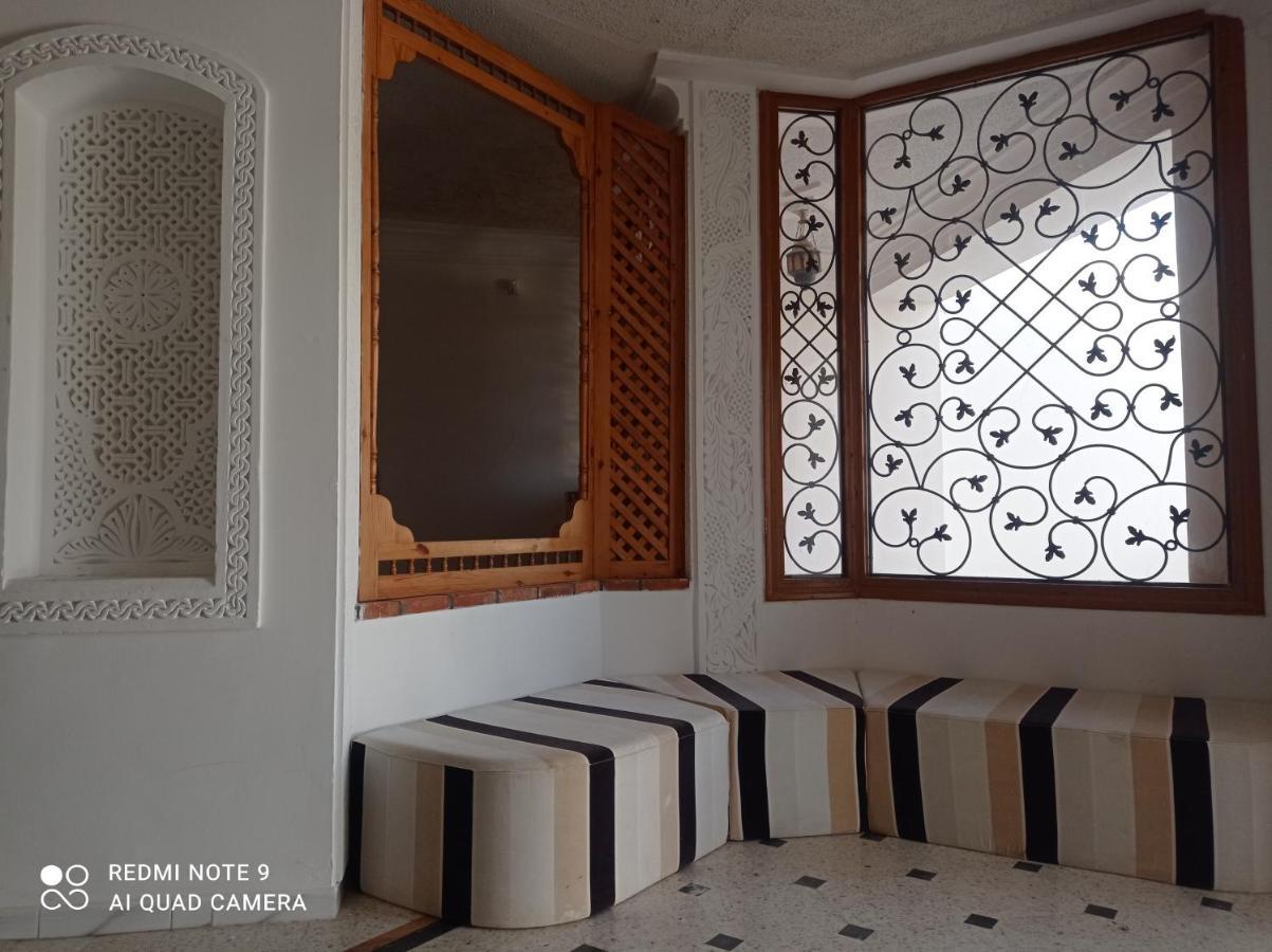 Villa Luxueuse Meublee Sfax Bagian luar foto